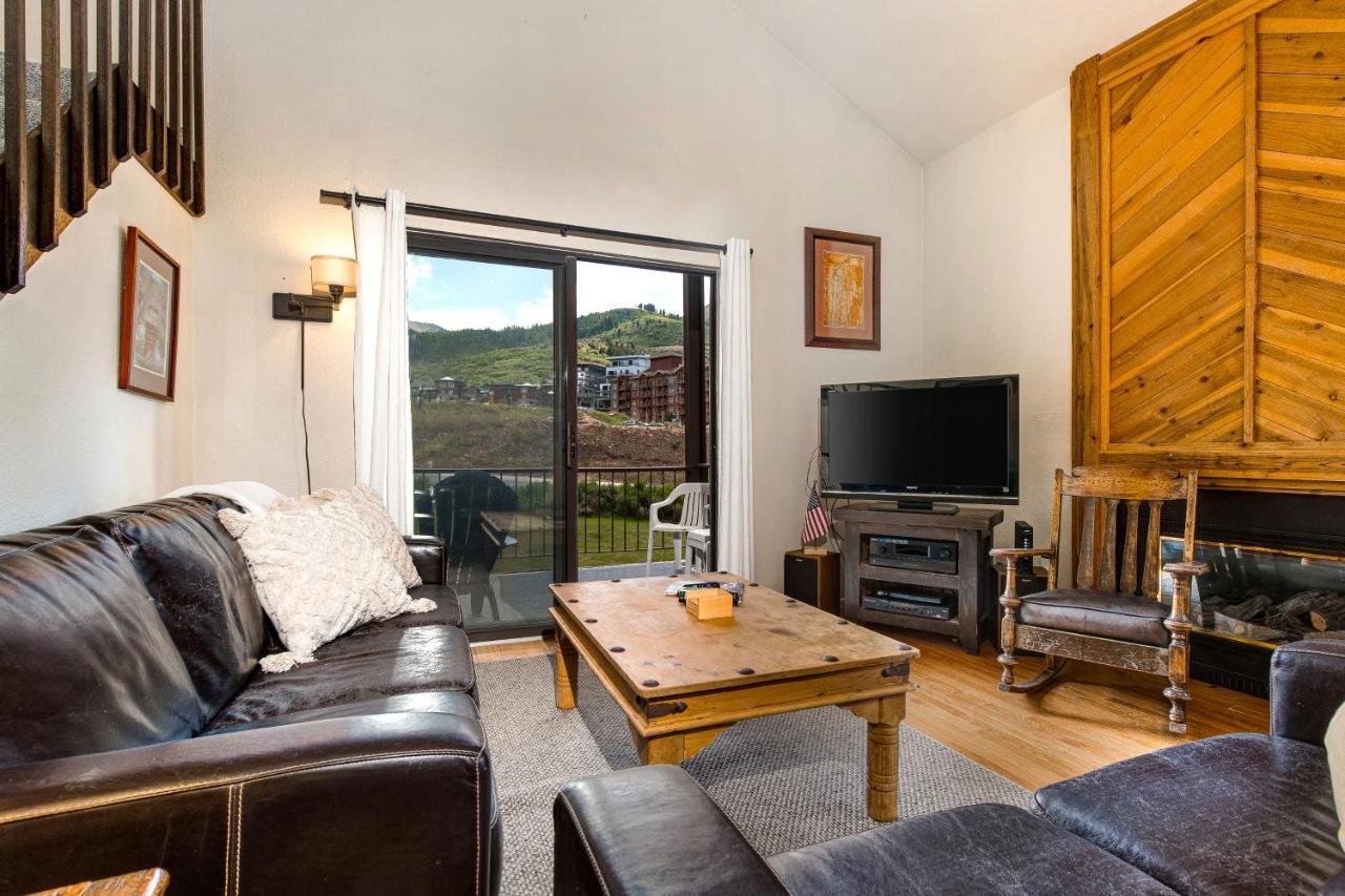 Red Pine Villa Парк Сити Стая снимка
