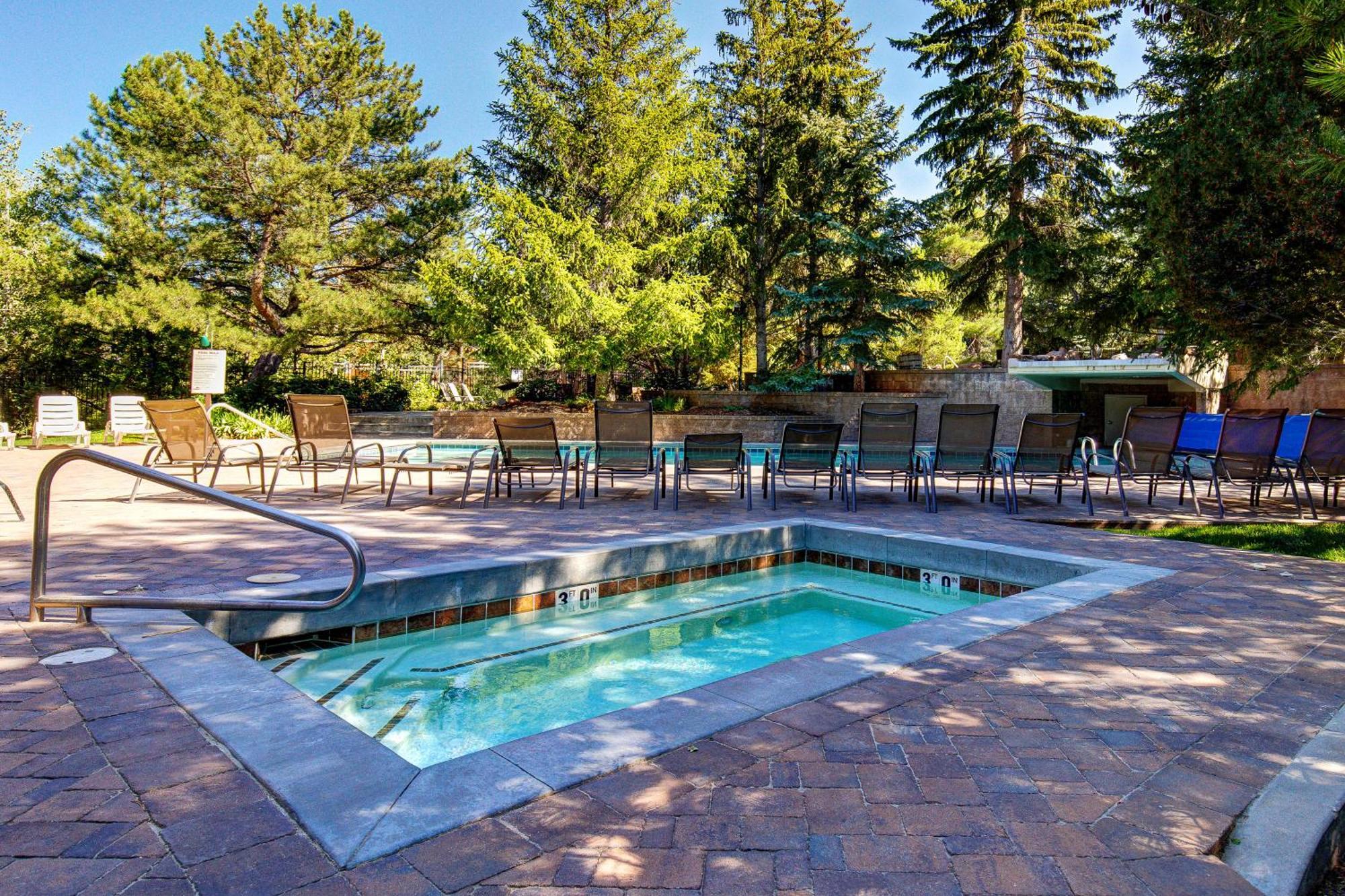 Red Pine Villa Парк Сити Стая снимка