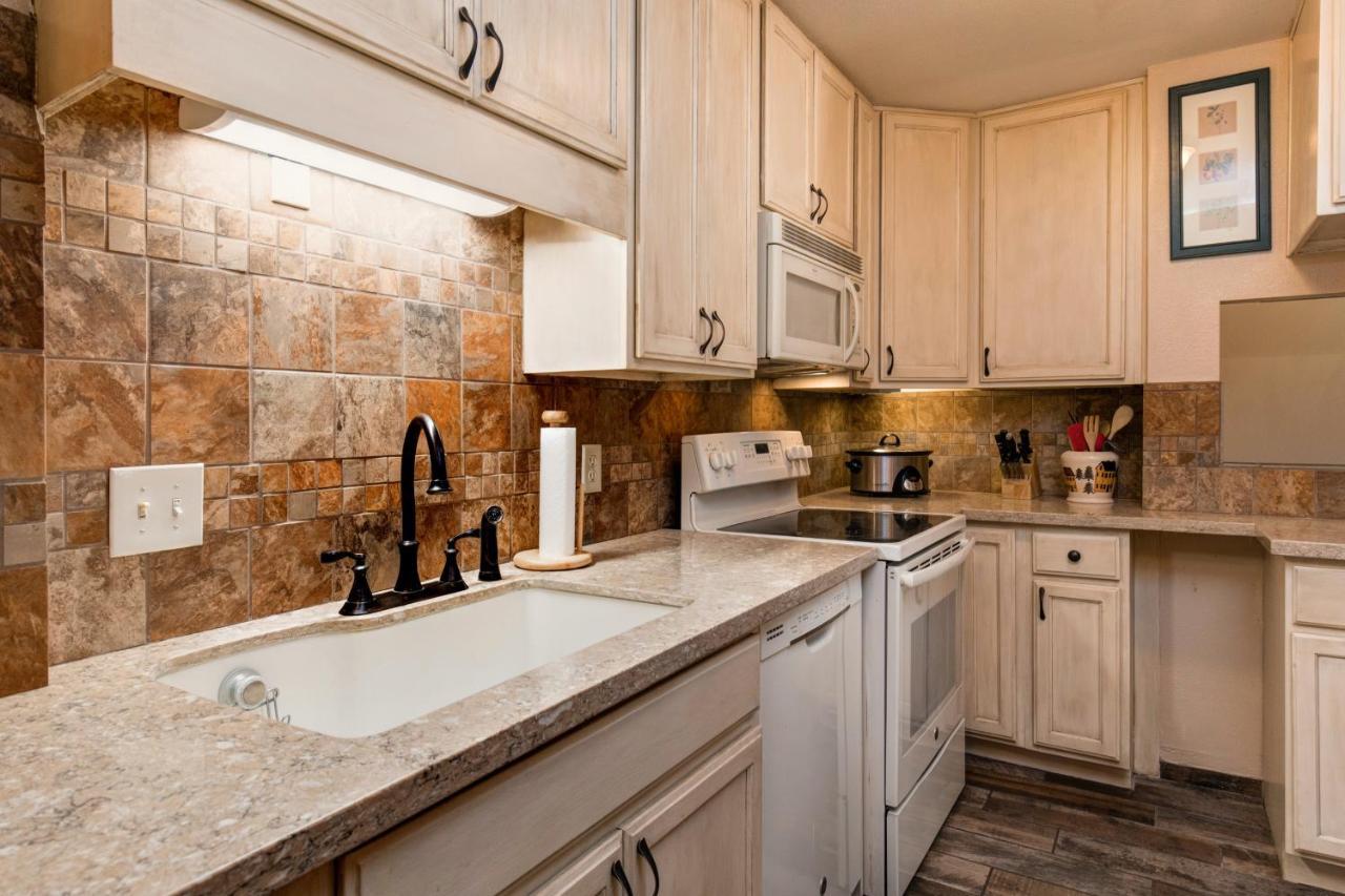 Red Pine Villa Парк Сити Екстериор снимка